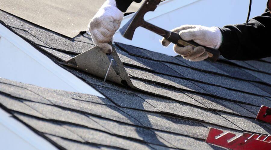 Professional Flat Roofing Installation in East Carbon, UT